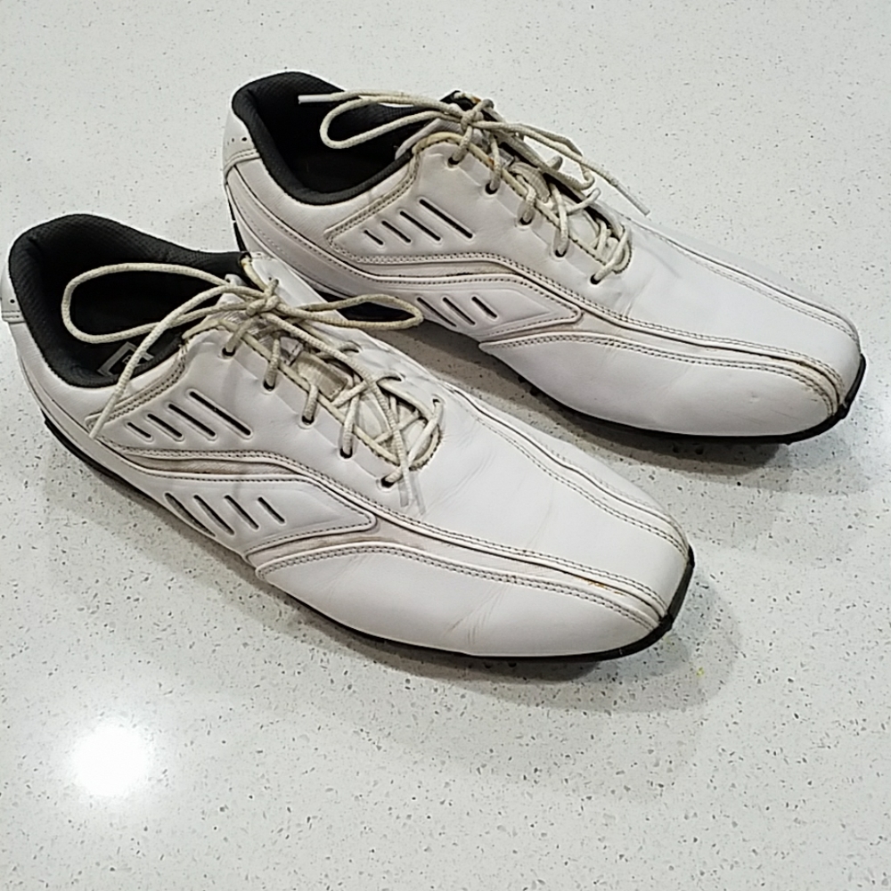 FootJoy Street men's golf shoes